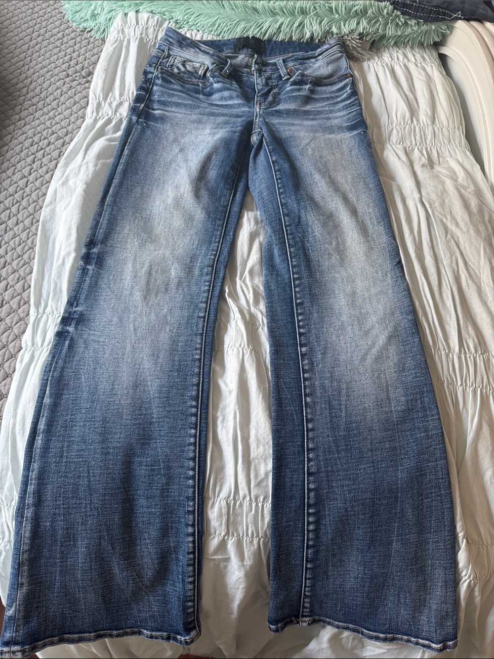 Buckle Women's Faded Blue Boot Cut Jeans